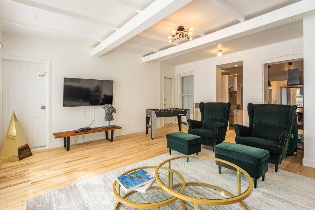 Апартаменти Charm & Luxury Vacation Headquarters To Downtown! Монреаль Екстер'єр фото